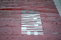 Wet pit lane
