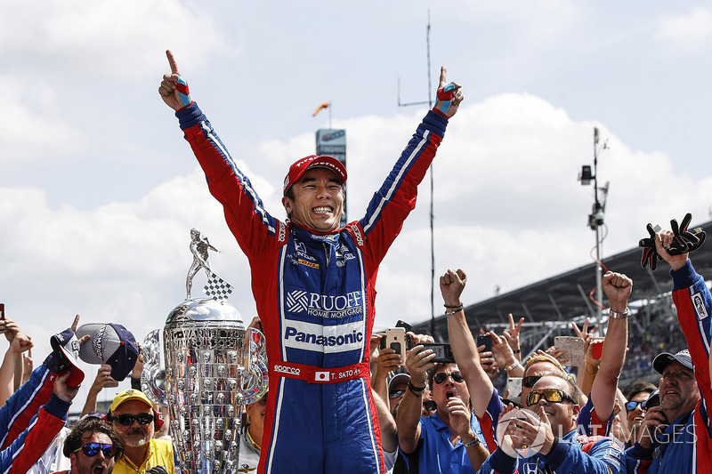 Такума Сато выиграл Indy 500