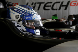 Ральф Арон, Hitech Grand Prix, Dallara F317 – Mercedes-Benz