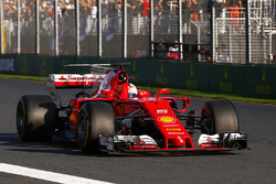 Il vincitore della gara, Sebastian Vettel, Ferrari SF70H