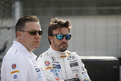 Zak Brown, McLaren CEO, Fernando Alonso, Andretti Autosport Honda