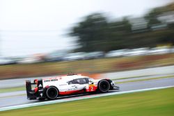 #2 Porsche Team Porsche 919 Hybrid: Timo Bernhard, Earl Bamber, Brendon Hartley