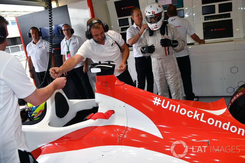 Zsolt Baumgartner, F1 Experiences 2-Seater driver