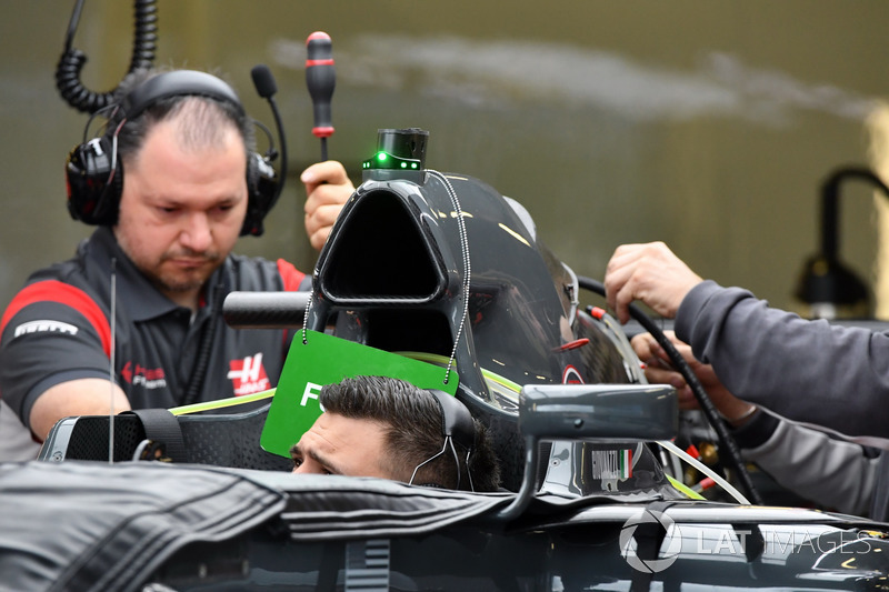 Haas F1 Team VF-17 airbox