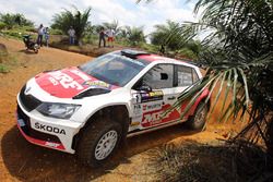 Gaurav Gill, Glenn MacNeall, Skoda Fabia R5, Team MRF