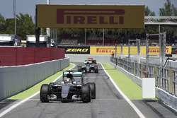 Lewis Hamilton, Mercedes AMG F1 W07 Hybrid