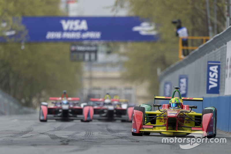 Lucas di Grassi, ABT Schaeffler Audi Sport leads