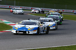 Partenza Gara 1 GTCup, #106 Lamborghini Huracan S.GTCup, Vincenzo Sospiri Racing: Nemoto-Costa al co