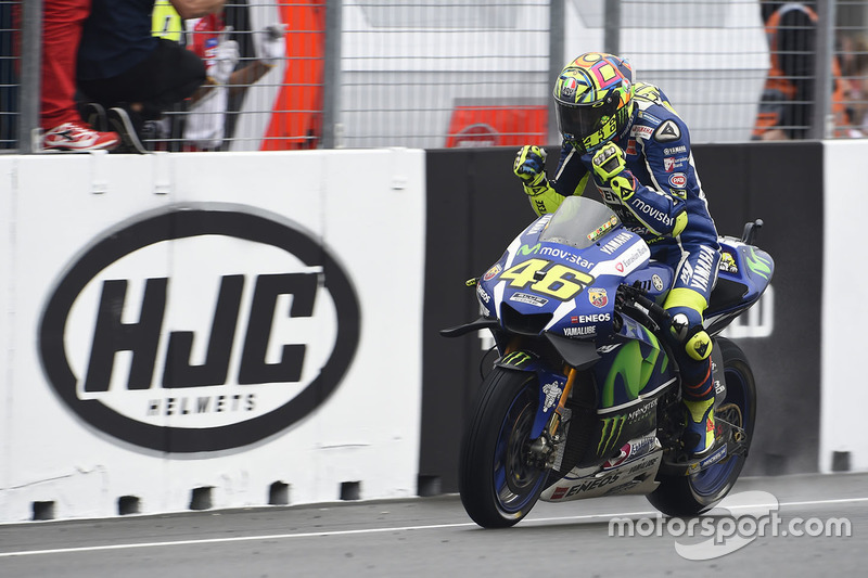 Rossi foi o segundo e também vibrou bastante.