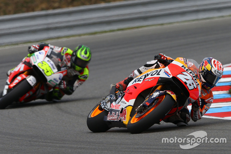 Dani Pedrosa e Cal Crutchlow completam os dez primeiros em Brno e são as primeiras Hondas depois de Márquez - distantes, portanto, da performance do líder do campeonato.