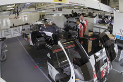#2 Porsche Team Porsche 919 Hybrid: Romain Dumas, Neel Jani, Marc Lieb