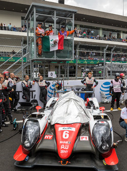 #6 Toyota Racing Toyota TS050 Hybrid: Stéphane Sarrazin, Mike Conway, Kamui Kobayashi