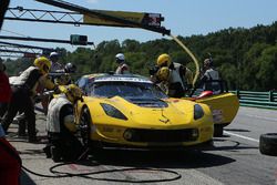 #3 Corvette Racing Chevrolet Corvette C7.R: Antonio Garcia, Jan Magnussen, pit action