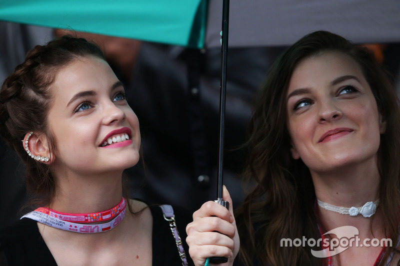 Grid girl
