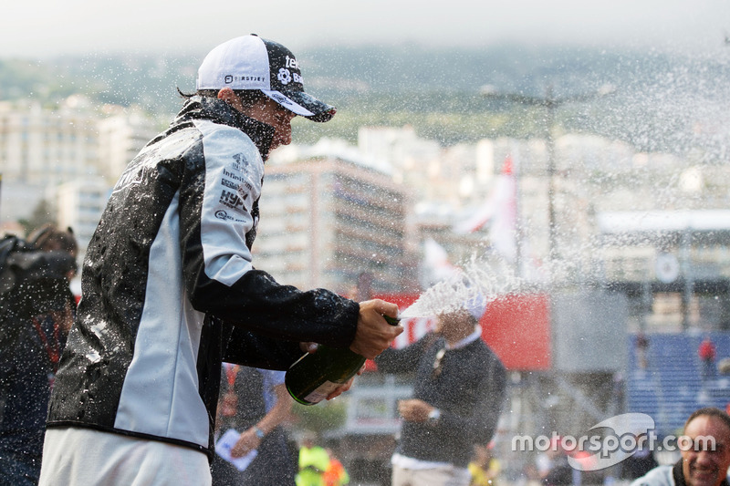 Sergio Pérez, Sahara Force India F1 celebra su tercera posición con el equipo