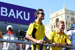 (L to R): Jolyon Palmer, Renault Sport F1 Team and team mate Kevin Magnussen, Renault Sport F1 Team on the drivers parade