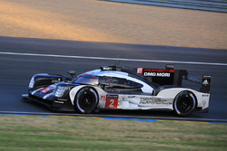 #2 Porsche Team Porsche 919 Hybrid: Romain Dumas, Neel Jani, Marc Lieb