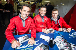 #7 Audi Sport Team Joest Audi R18: Benoit Trテゥluyer, Andre Lotterer, Marcel Fassler