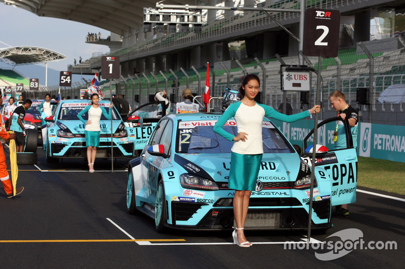 Жан-Карл Верне, Volkswagen Golf GTI TCR Leopard Racing та Стефано Коміні, Volkswagen Golf GTI TCR, Leopard Racing