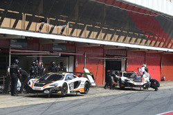 #59 Garage 59 McLaren 650S GT3: Martin Plowman, Andrew Watson, #58 Garage 59 McLaren 650S GT3: Rob Bell, Alvaro Parente