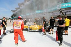 The burned car of Kevin Magnussen, Renault Sport F1 Team RS16