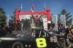 Race winner John Hunter Nemechek, NEMCO Motorsports Chevrolet