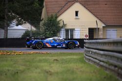 #36 Signatech Alpine A460: Gustavo Menezes, Nicolas Lapierre, Stéphane Richelmi