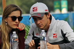 Esteban Gutierrez, Haas F1 Team with his girlfriend Monica Casan