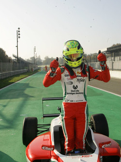 Le vainqueur Mick Schumacher, Prema Powerteam
