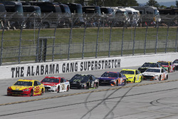 Joey Logano, Team Penske, Ford Fusion Shell Pennzoil Paul Menard, Wood Brothers Racing, Ford Fusion Motorcraft / Quick Lane Tire & Auto Center