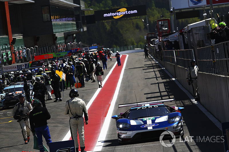 #67 Ford Chip Ganassi Racing Ford GT: Andy Priaulx, Harry Tincknell, Tony Kanaan