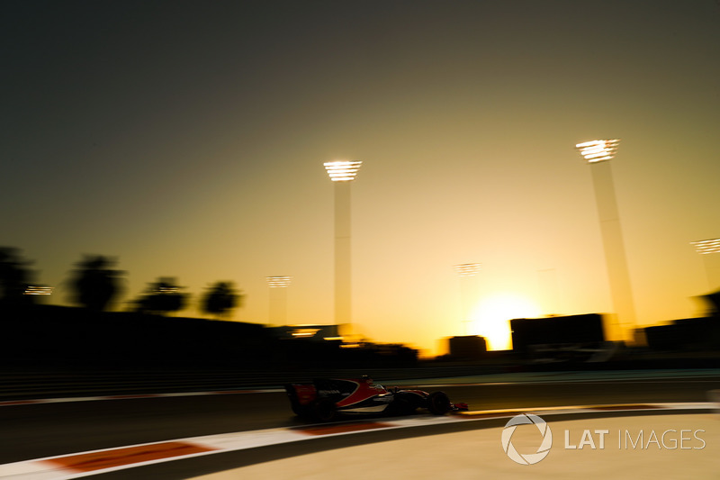 Fernando Alonso, McLaren MCL32