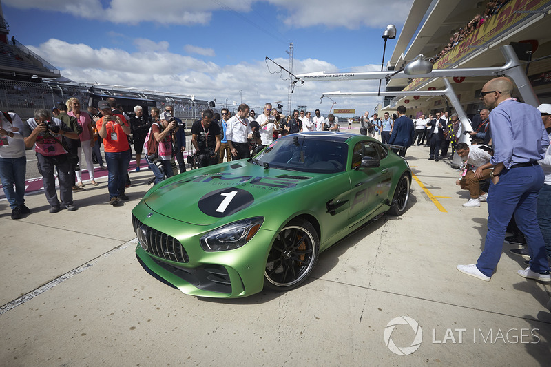 Usain Bolt fue copiloto de Lewis Hamilton, Mercedes AMG F1