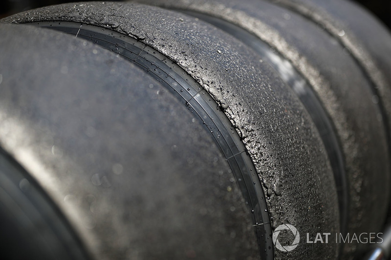 Pirelli lastikleri