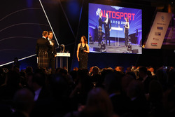 Ben Ainslie sul palco con David Coulthard