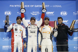 Podium: Race winner Tom Chilton, Sébastien Loeb Racing, Citroën C-Elysée WTCC, second place Mehdi Bennani, Sébastien Loeb Racing, Citroën C-Elysée WTCC, third place Kevin Gleason, RC Motorsport, Lada Vesta