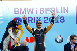 Jean-Eric Vergne, Techeetah, 3° classificato, Lucas di Grassi, Audi Sport ABT Schaeffler, 2° classificato, Daniel Abt, Audi Sport ABT Schaeffler, vincitore dell'ePrix di Berlino