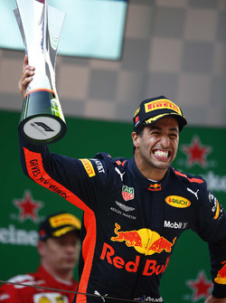 Race winner Daniel Ricciardo, Red Bull Racing