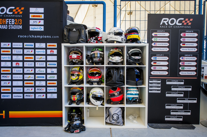 Los cascos y el sorteo de pilotos