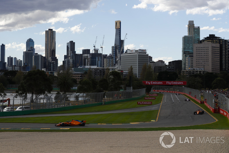 Fernando Alonso, McLaren MCL33 Renault, Stoffel Vandoorne, McLaren MCL33 Renault, and Sergio Perez, Force India VJM11 Mercedes