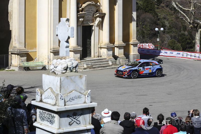 Dani Sordo, Carlos Del Barrio, Hyundai Motorsport Hyundai i20 Coupe WRC