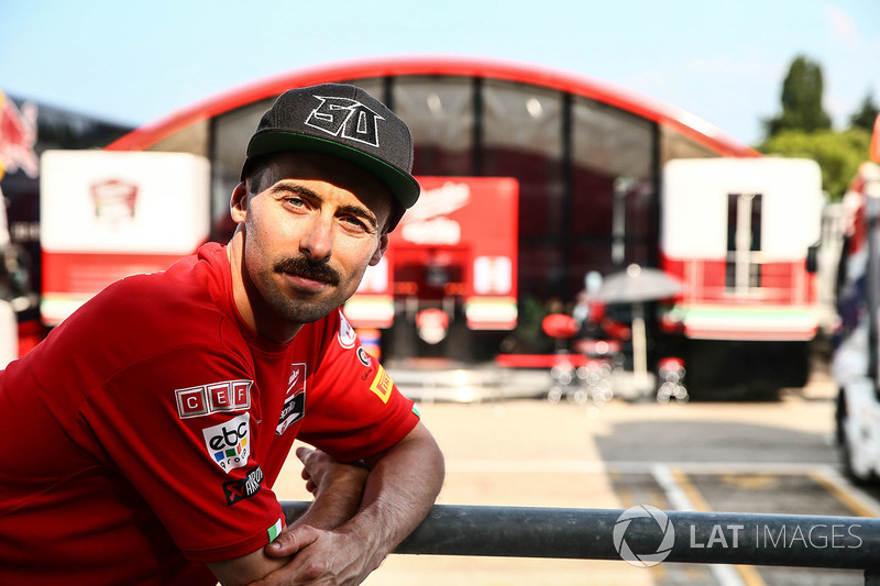 Eugene Laverty, Milwaukee Aprilia