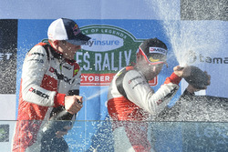 Champagne sur le podium pour Elfyn Evans, Daniel Barritt, Ford Fiesta WRC, M-Sport