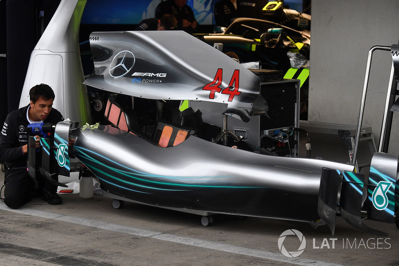 Mercedes-AMG F1 W09 karoser