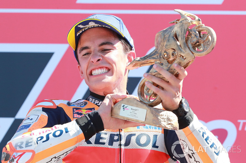 Podio: il vincitore della gara Marc Marquez, Repsol Honda Team
