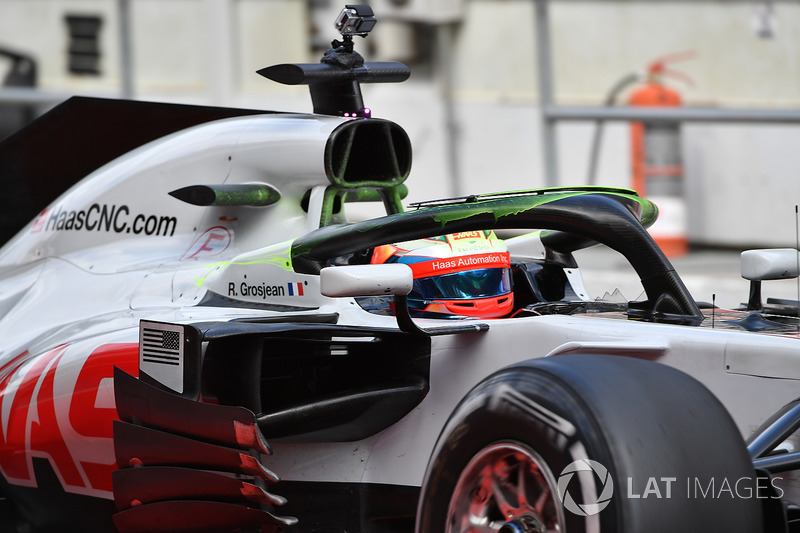 Romain Grosjean, Haas F1 Team VF-18 with aero paint on halo