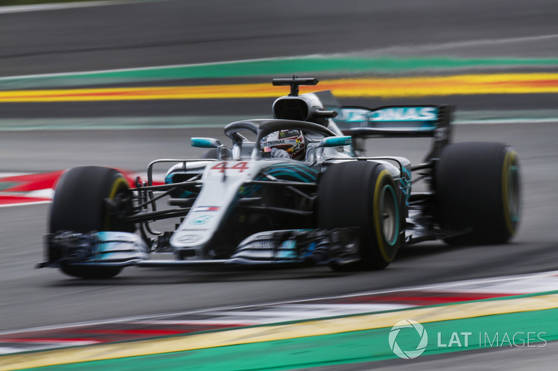 No final, Lewis Hamilton foi o grande vencedor, após amplo domínio.