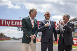 Sean Bratches, Formula One Managing Director, Commercial Operations and Chase Carey, Chief Executive Officer and Executive Chairman of the Formula One Group and Emirates presentation