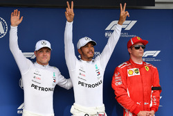 Le poleman Lewis Hamilton, Mercedes AMG F1, le deuxième, Valtteri Bottas, Mercedes AMG F1, le troisième, Kimi Raikkonen, Ferrari
