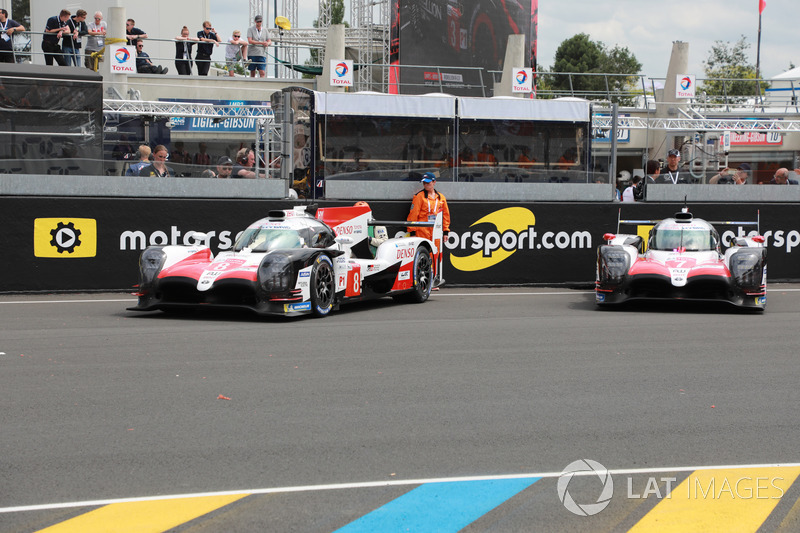 #8 Toyota Gazoo Racing Toyota TS050: Sébastien Buemi, Kazuki Nakajima, Fernando Alonso, #7 Toyota Gazoo Racing Toyota TS050: Mike Conway, Kamui Kobayashi, Jose Maria Lopez